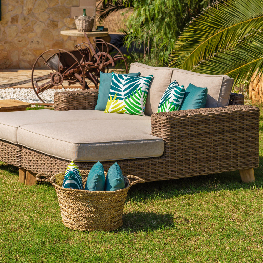 
                      
                        Bahamas Left Arm Chaise Lounge
                      
                    
